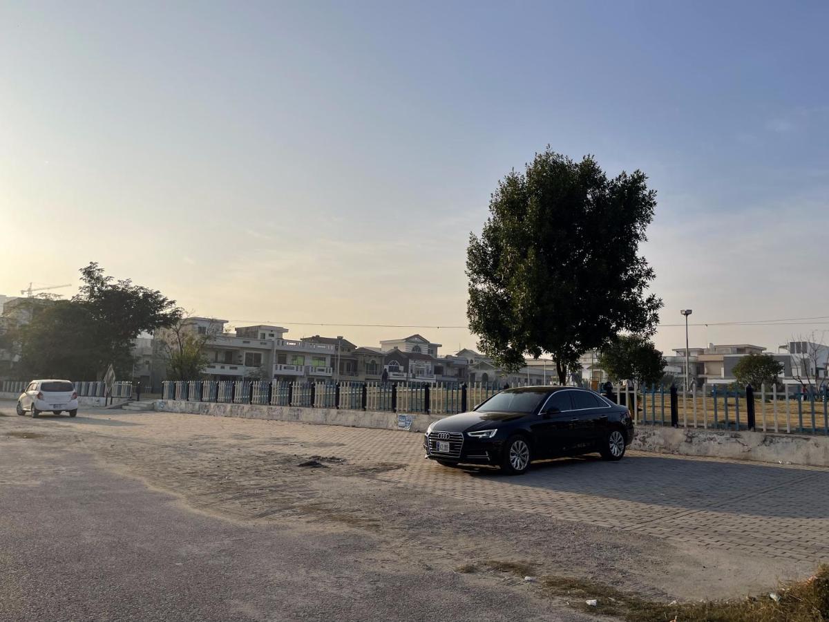 Umda Horizon Islamabad Exterior photo
